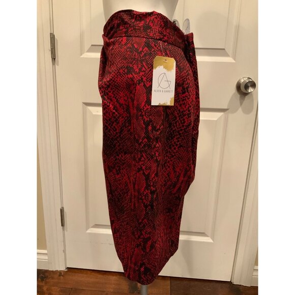 Michael Kors Red & Black Snakeskin Patterned Pencil Straight Skirt, Size 8 (US) - Picture 3 of 5